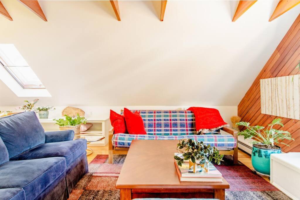 Urban Oasis In Hope Village Providence Luaran gambar